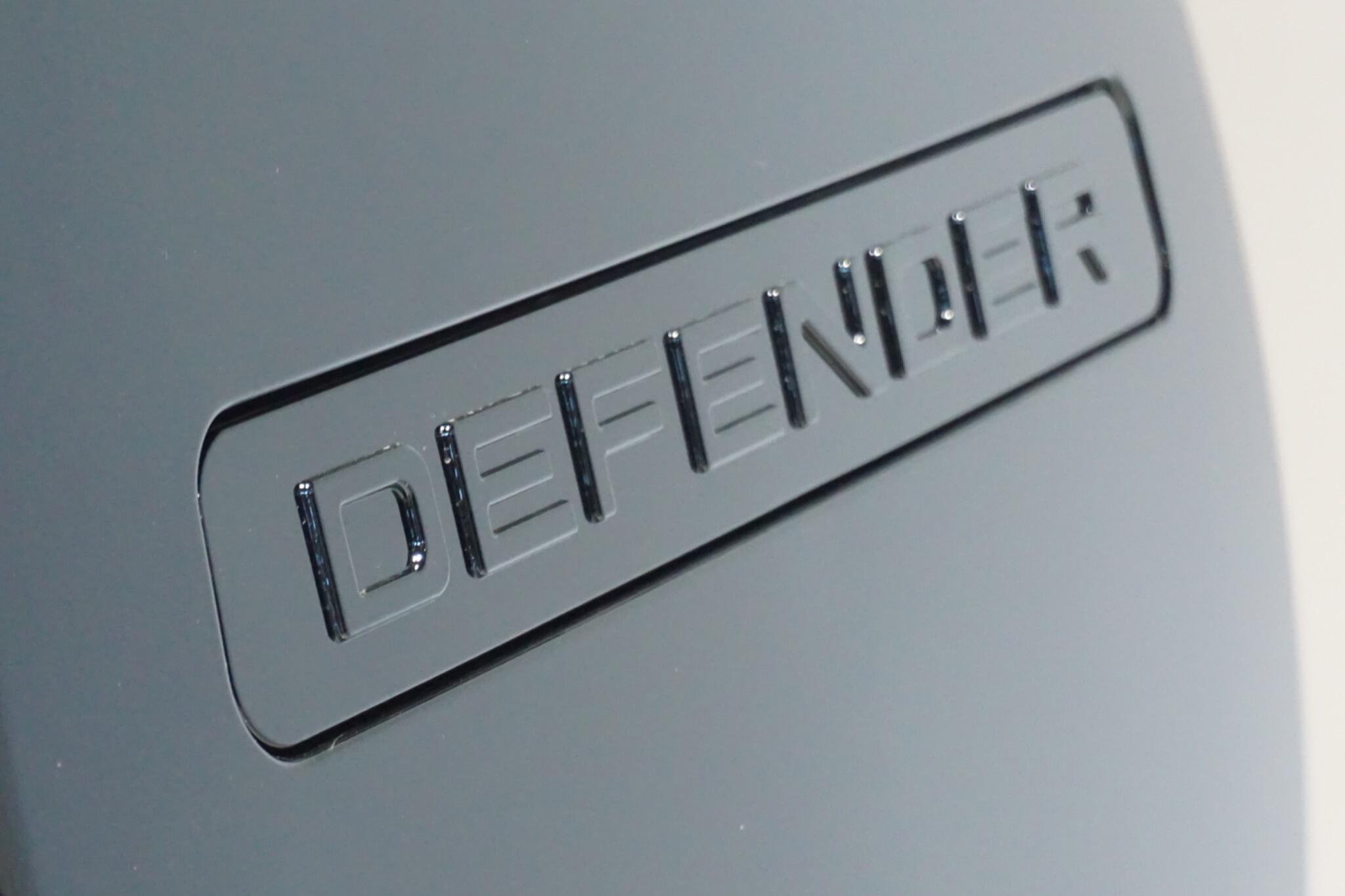 Land Rover Defender 90 3.0 D250 MHEV X-Dynamic HSE SUV 3dr Diesel Auto 4WD Euro 6 (s/s) (250 ps)